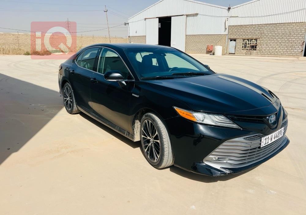 تۆیۆتا کامری